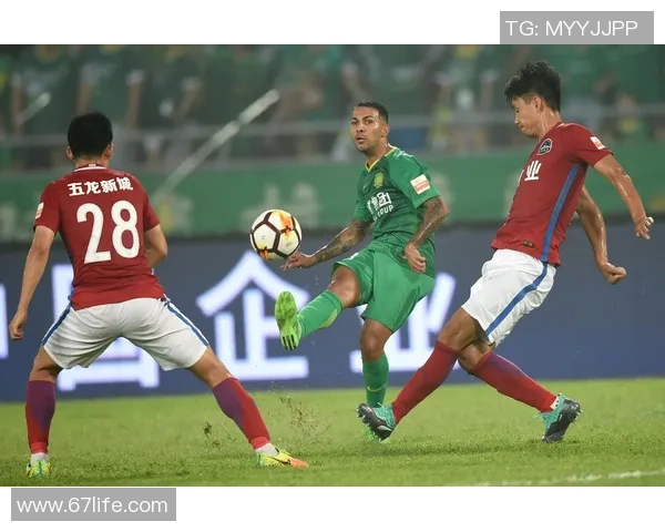 2014年北京国安与河南建业激战回顾精彩瞬间与赛季亮点分析